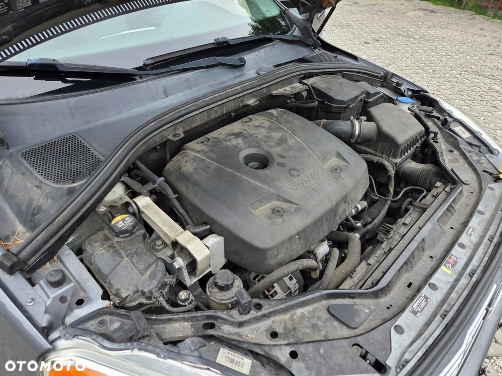 Volvo XC 60 T5 AWD Drive-E Momentum - 26