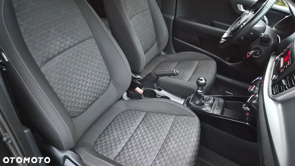 Kia Rio - 19