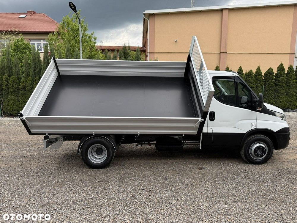 Iveco 70C18 - 17