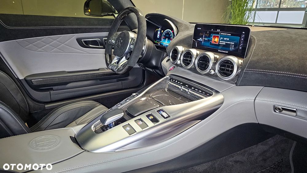 Mercedes-Benz AMG GT - 26