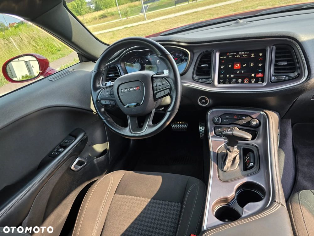 Dodge Challenger Automatik SXT Plus - 18