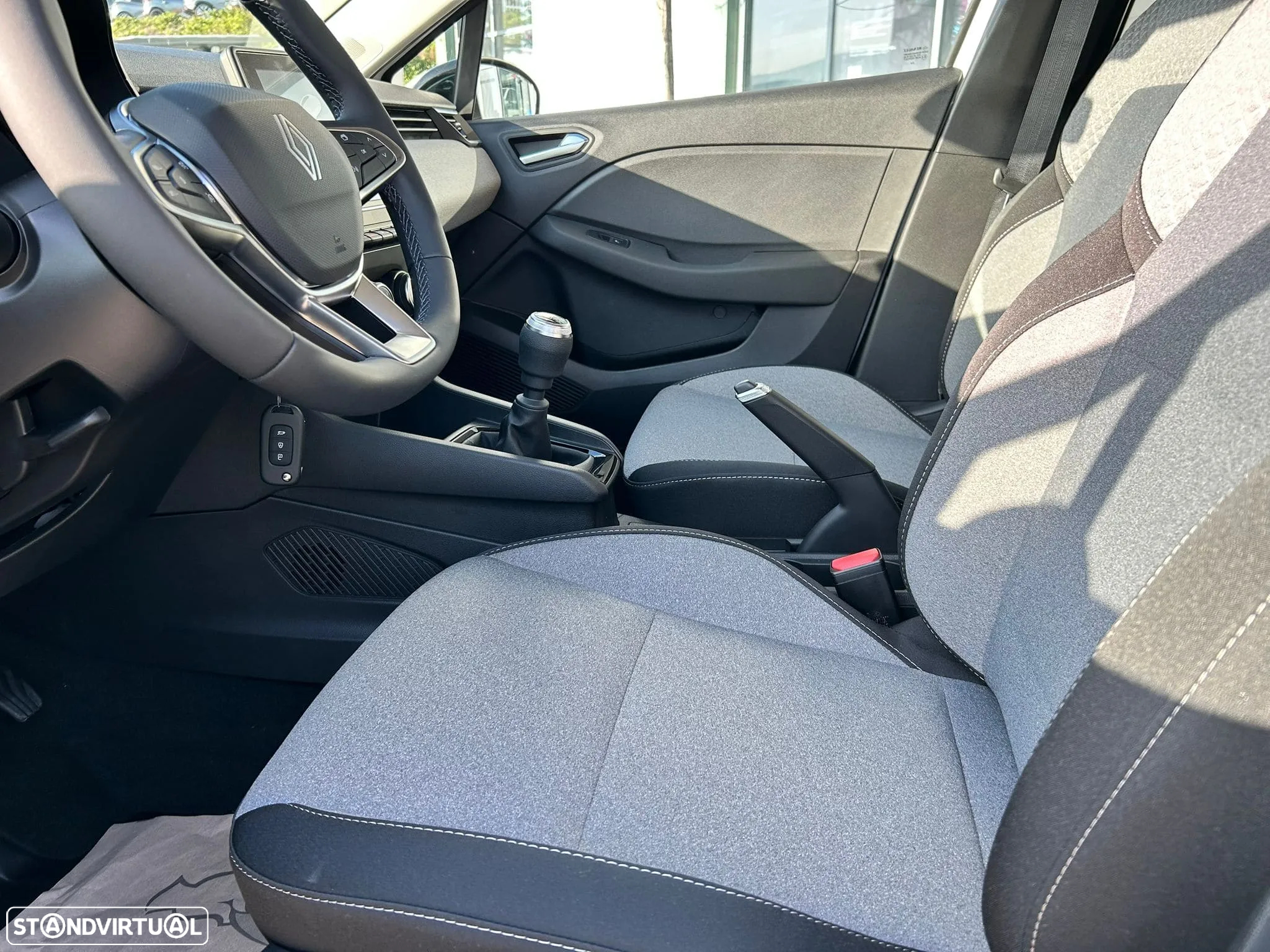 Renault Clio 1.0 TCe Evolution Bi-Fuel - 14