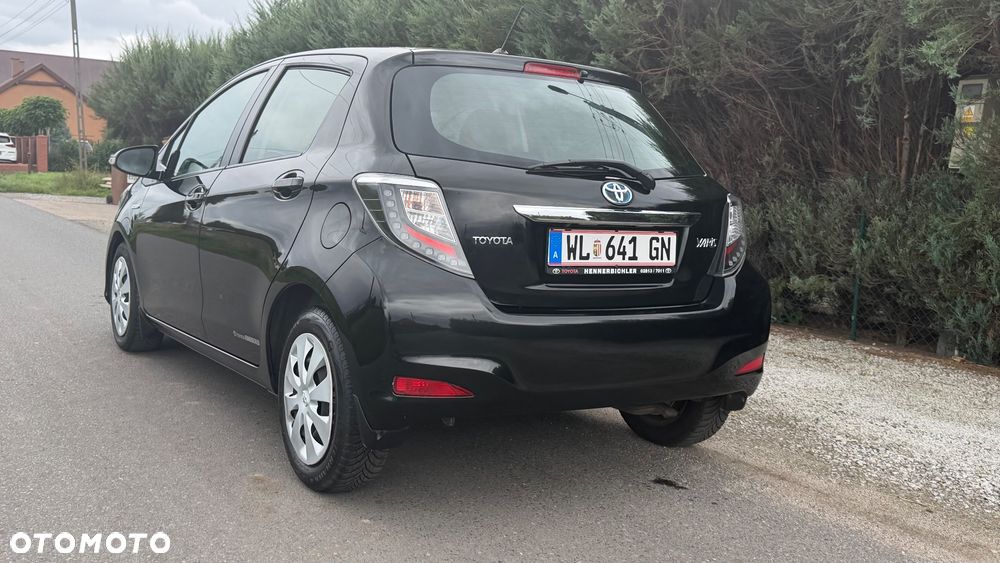 Toyota Yaris - 17