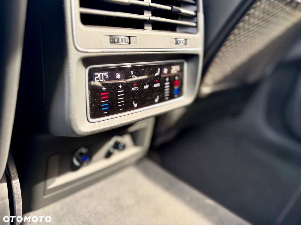Audi SQ8 TFSI Quattro Tiptronic - 16