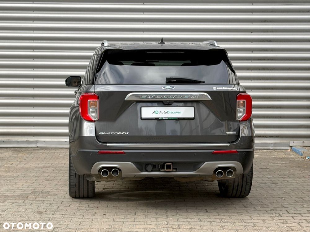 Ford Explorer EcoBoost Plug-in Hybrid ST-LINE - 4