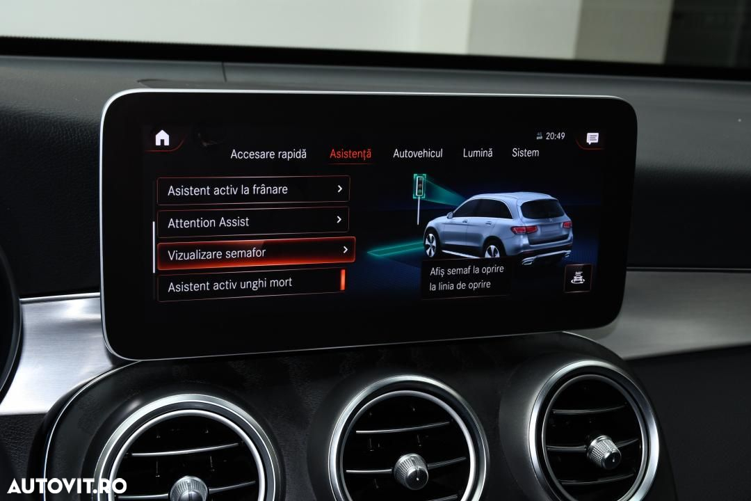 Mercedes-Benz GLC 300 d 4MATIC - 29
