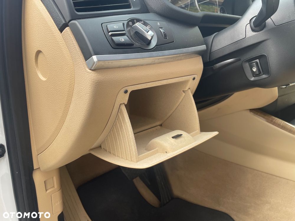 BMW X3 28i xDrive - 8