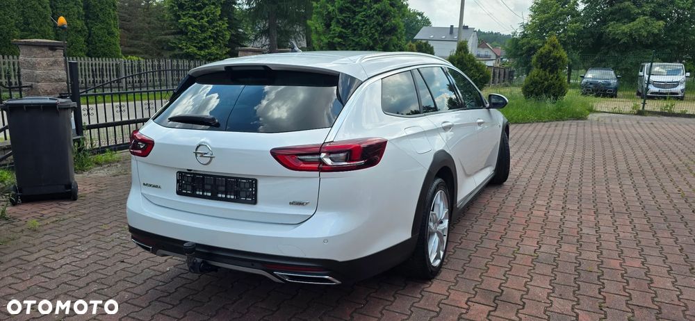 Opel Insignia 2.0 CDTI 4x4 Exclusive S&S - 4