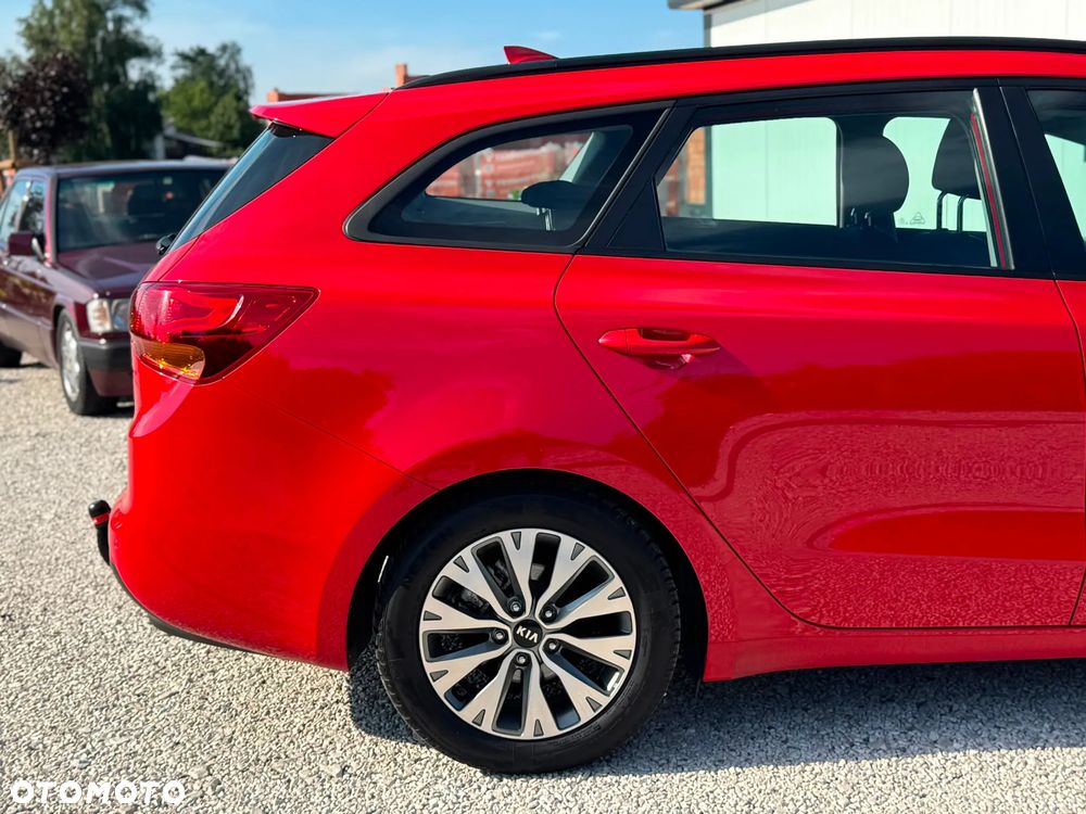 Kia Ceed 1.6 GDI L Business Line - 11
