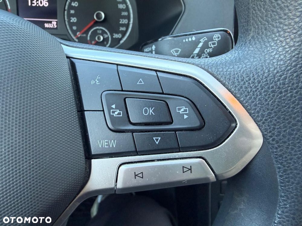 Volkswagen T-Cross - 11