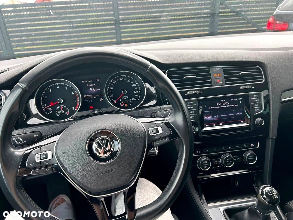 Volkswagen Golf 1.2 TSI BlueMotion Technology move - 11