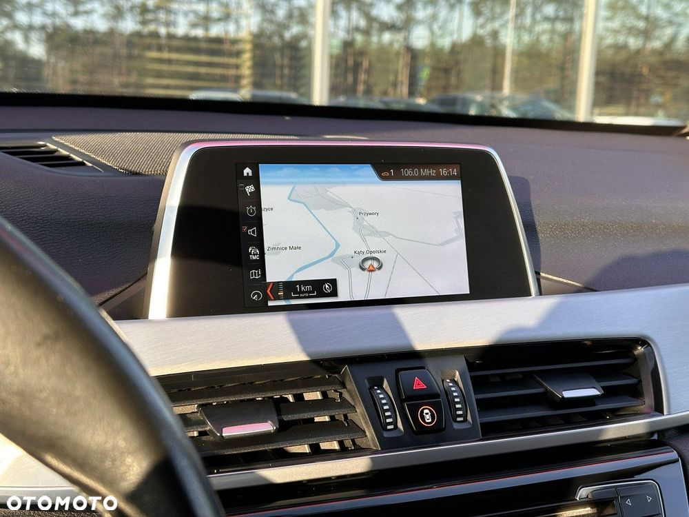 BMW X1 xDrive20i Sport - 22