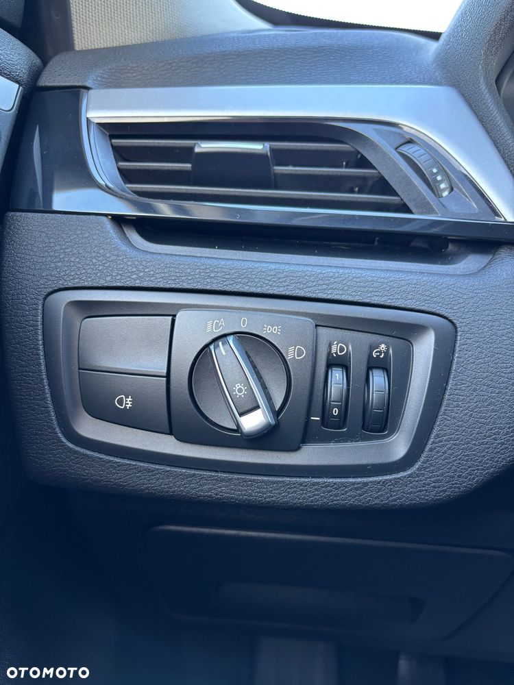 BMW X1 sDrive16d - 17