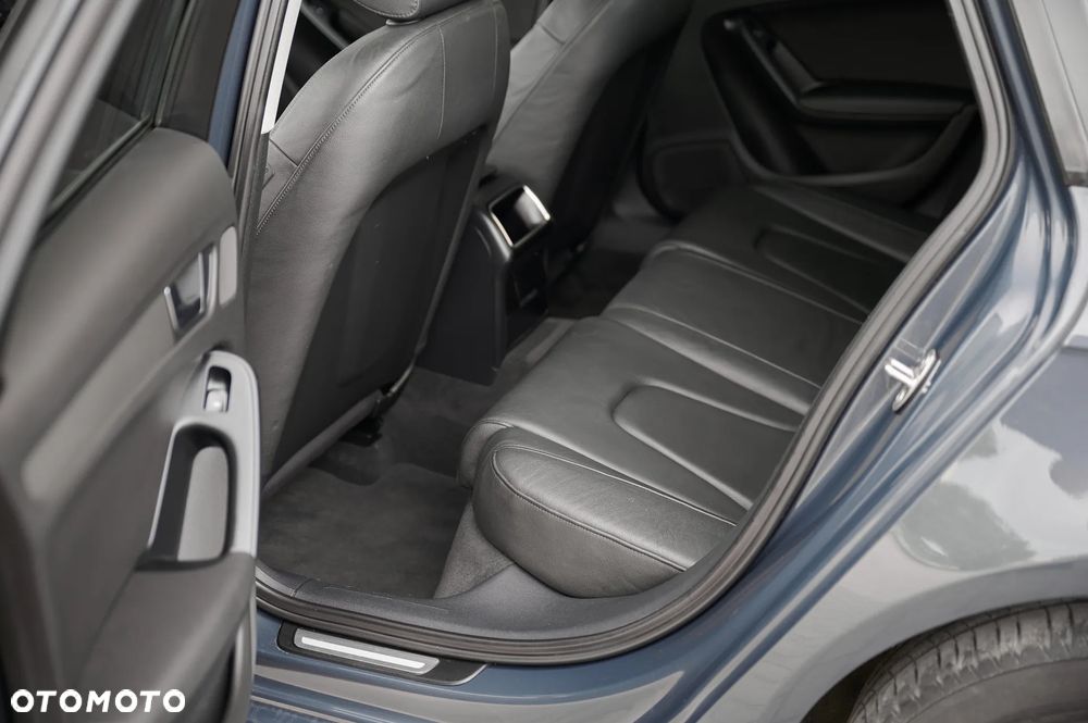 Audi A4 Limousine - 26