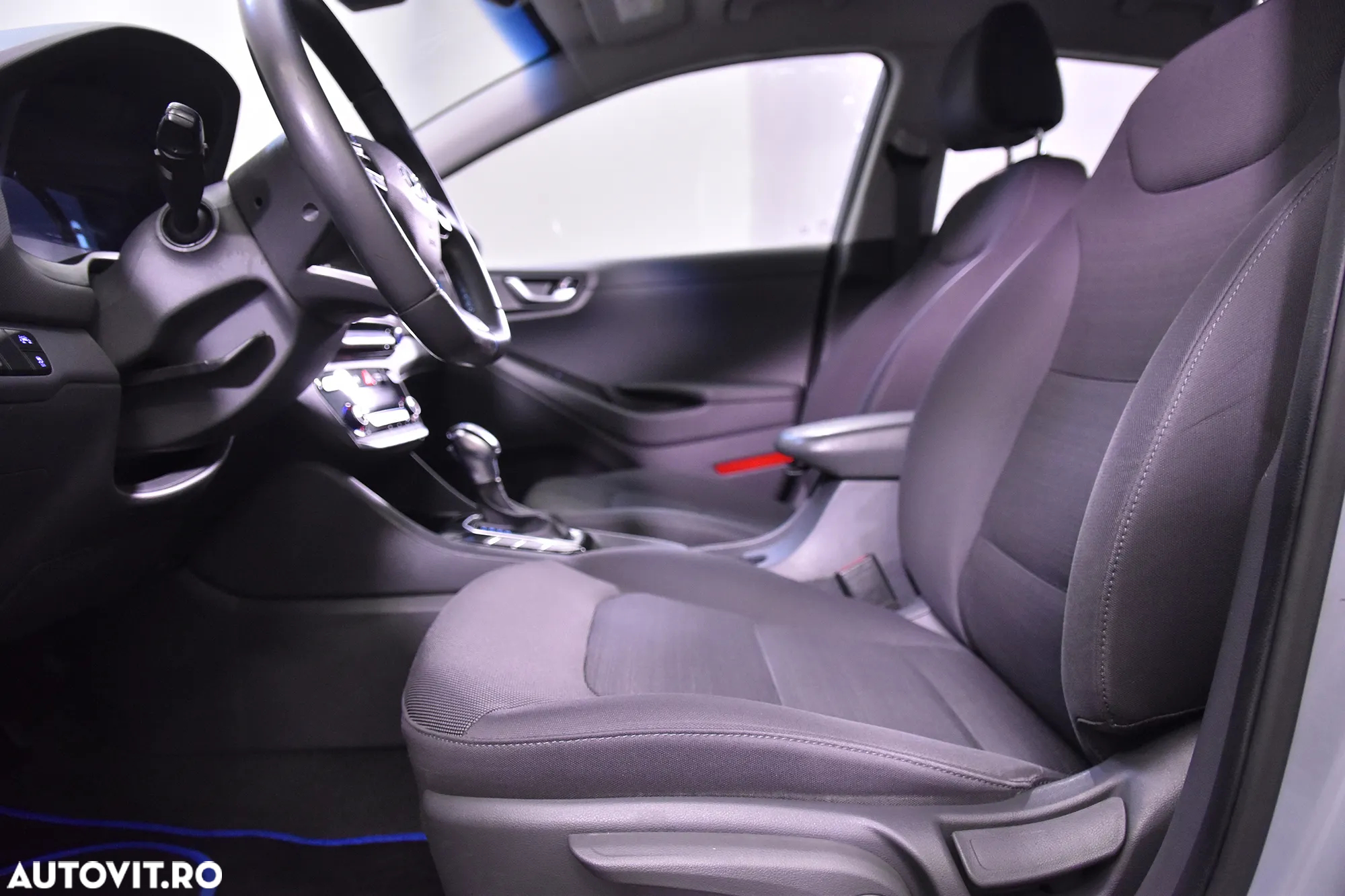 Hyundai IONIQ - 20