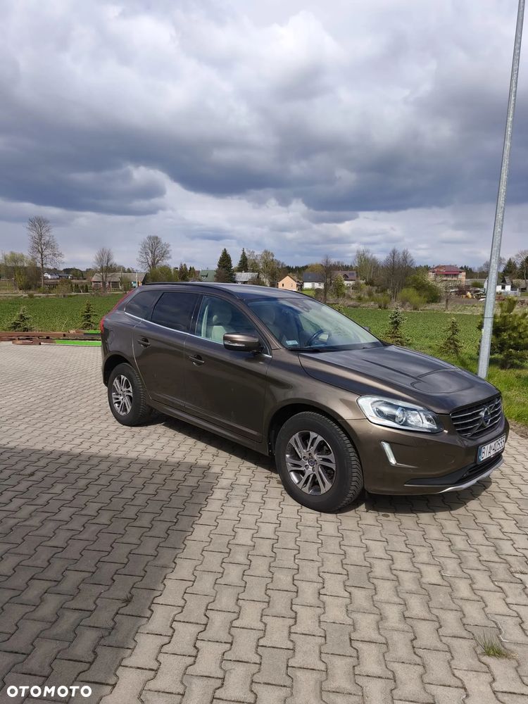 Volvo XC 60 D4 AWD Momentum - 6