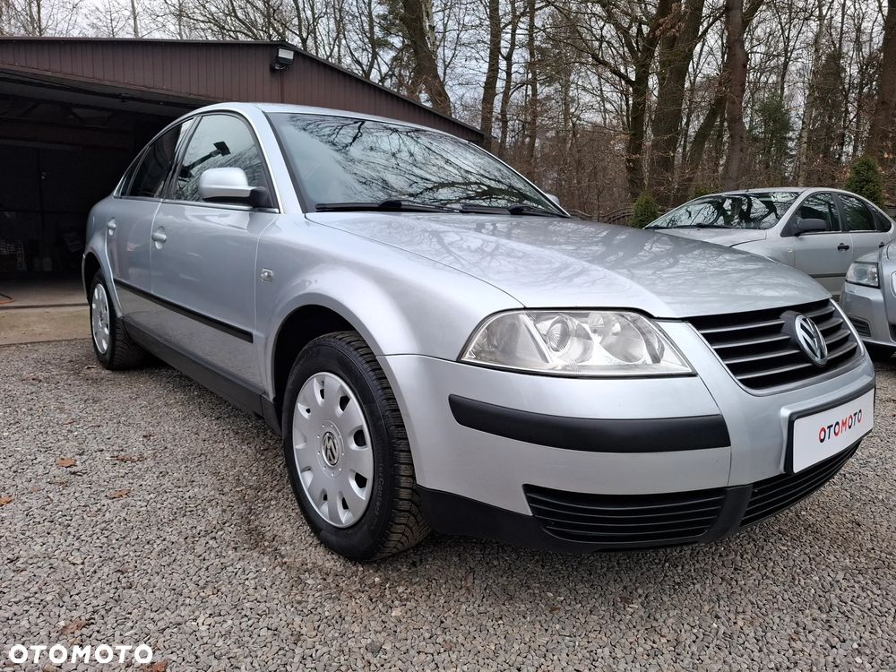 Volkswagen Passat - 4