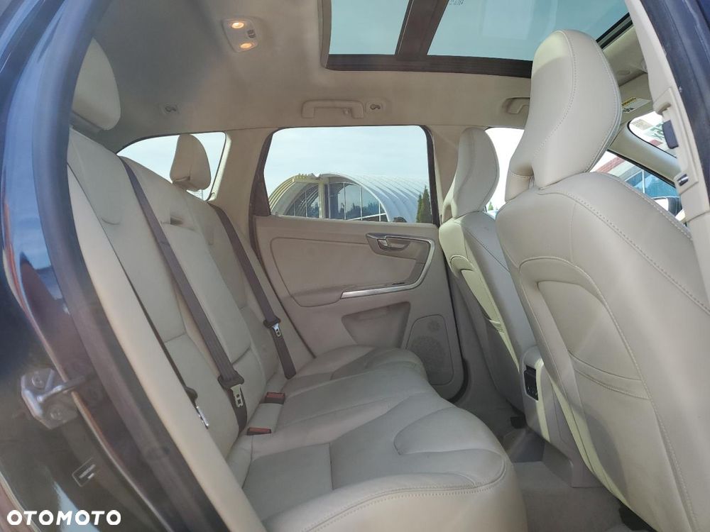 Volvo XC 60 - 12