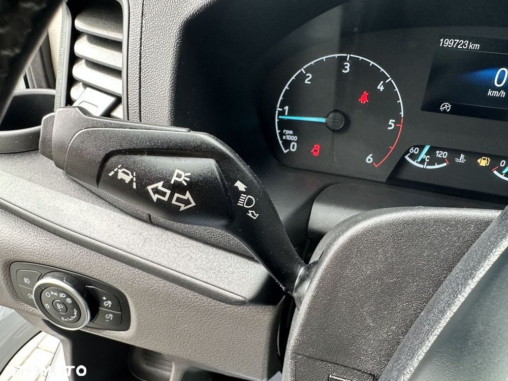 Ford TRANSIT CHŁODNIA KONTENER 0*C 8 PALET ZASILANIE 230V TEMPOMAT BLIŹNIACZE KOŁA KLIMATYZACJA  165KM - 32