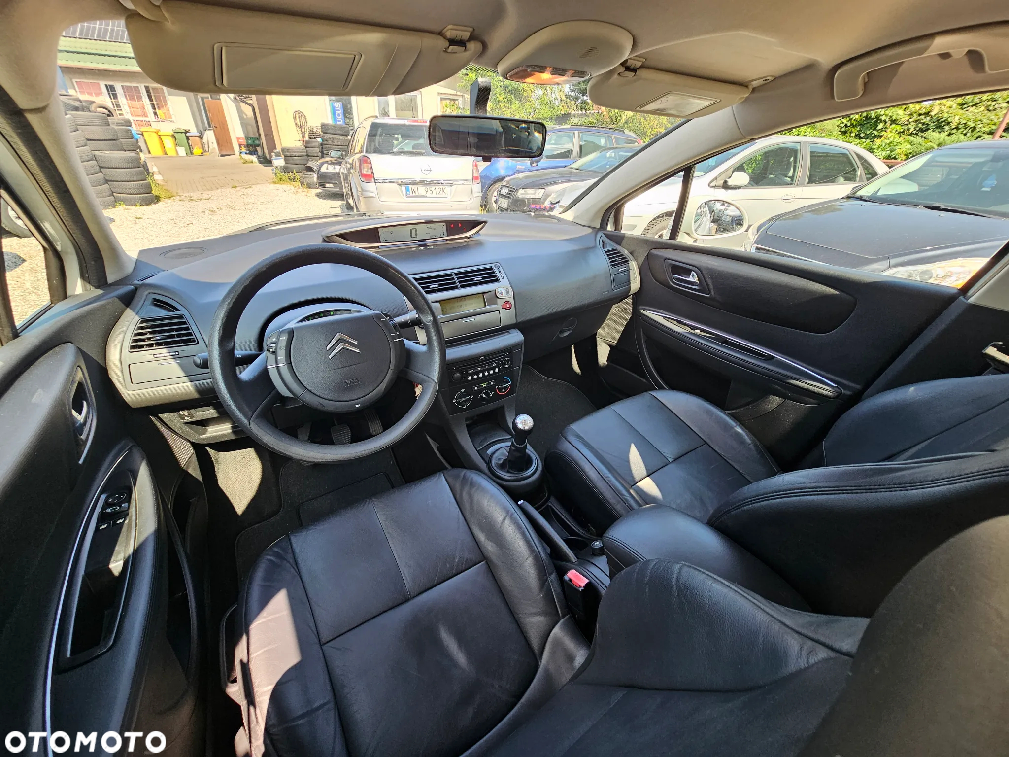 Citroën C4 1.6 HDi Advance - 9