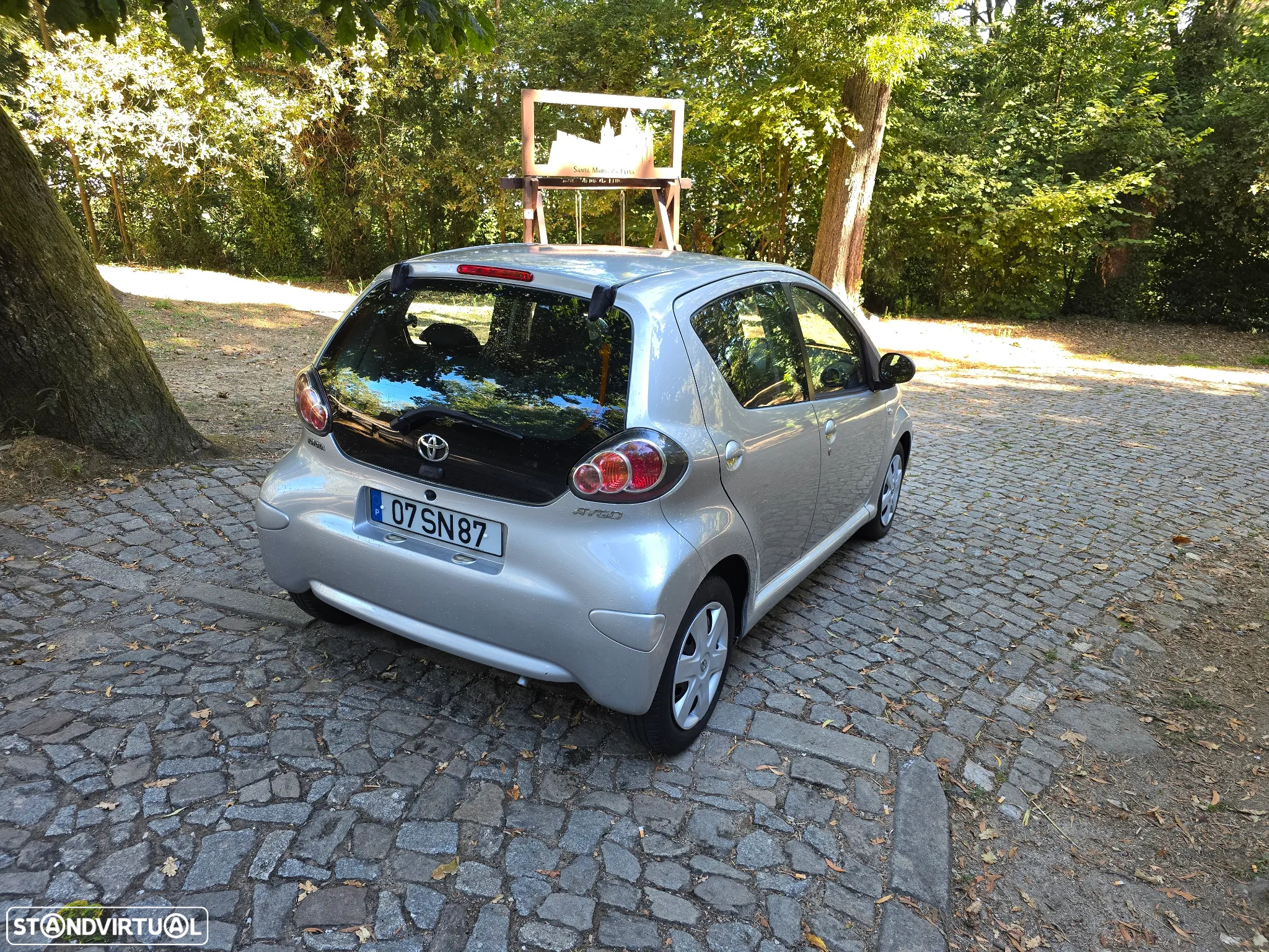 Toyota Aygo 1.0 + AC - 9