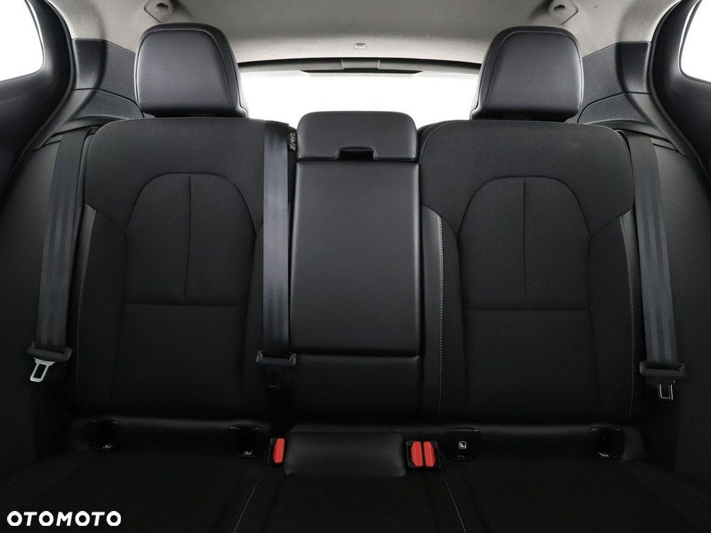 Volvo XC 40 T3 Momentum Pro - 19