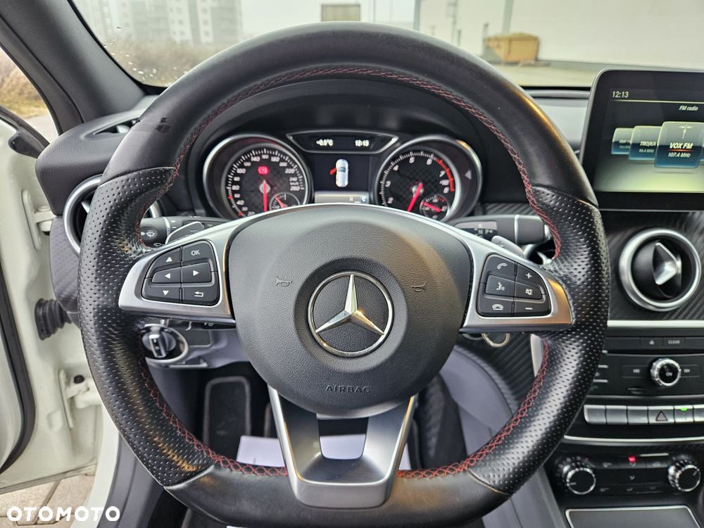 Mercedes-Benz Klasa A 180 (BlueEFFICIENCY) 7G-DCT AMG Sport - 23