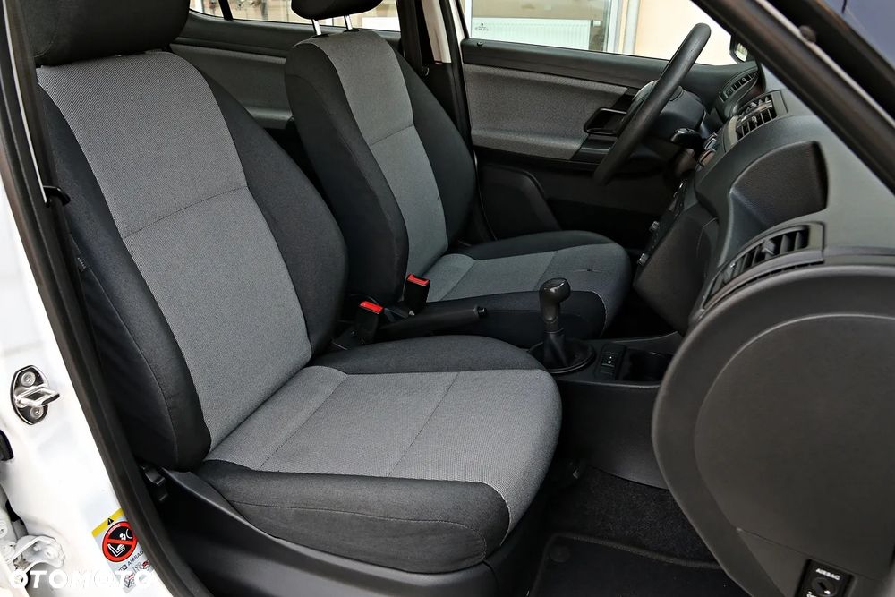 Skoda Fabia 1.2 TSI Active - 28