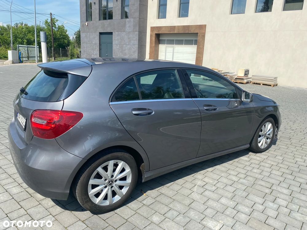 Mercedes-Benz Klasa A 180 CDI (BlueEFFICIENCY) Urban - 3
