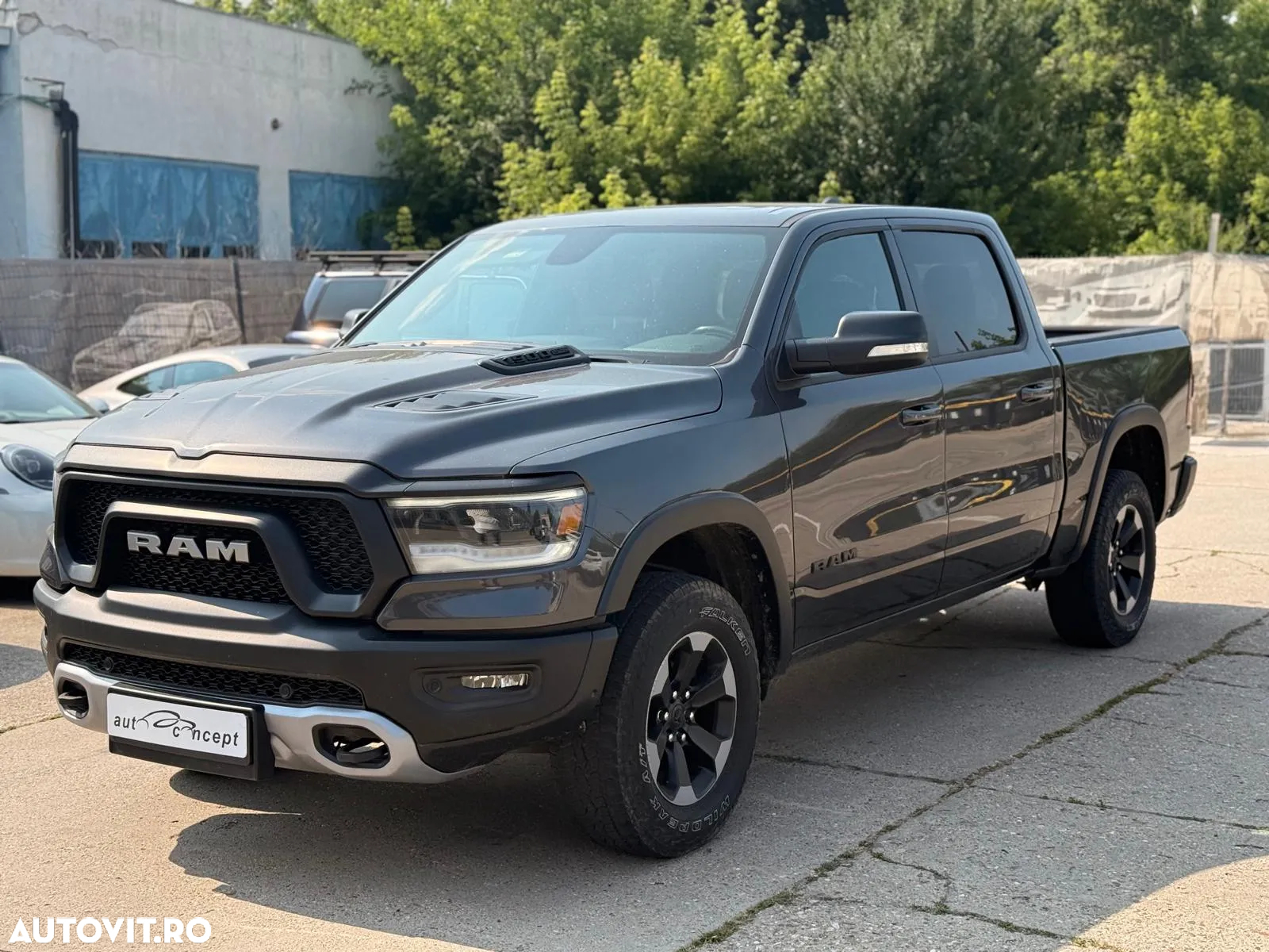 Dodge RAM - 2