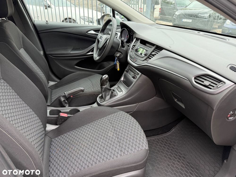 Opel Astra 1.4 Essentia - 27