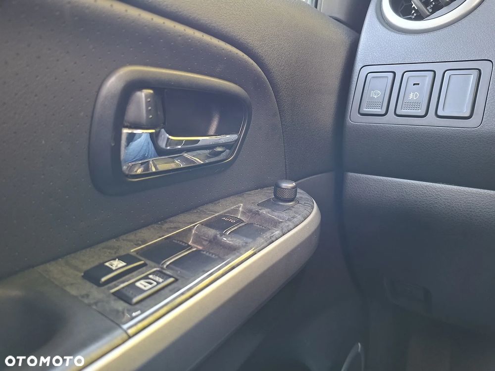 Suzuki Grand Vitara 3.2 Automatik Comfort+ 20 Jahre - 10