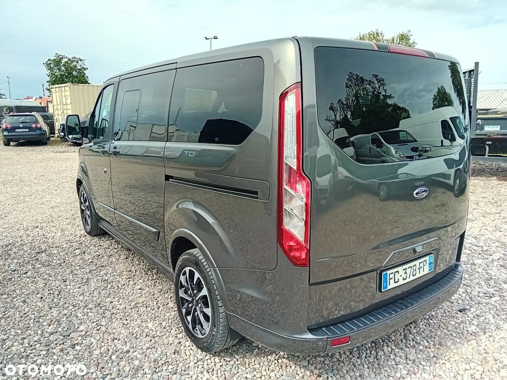 Ford Tourneo Custom - 7