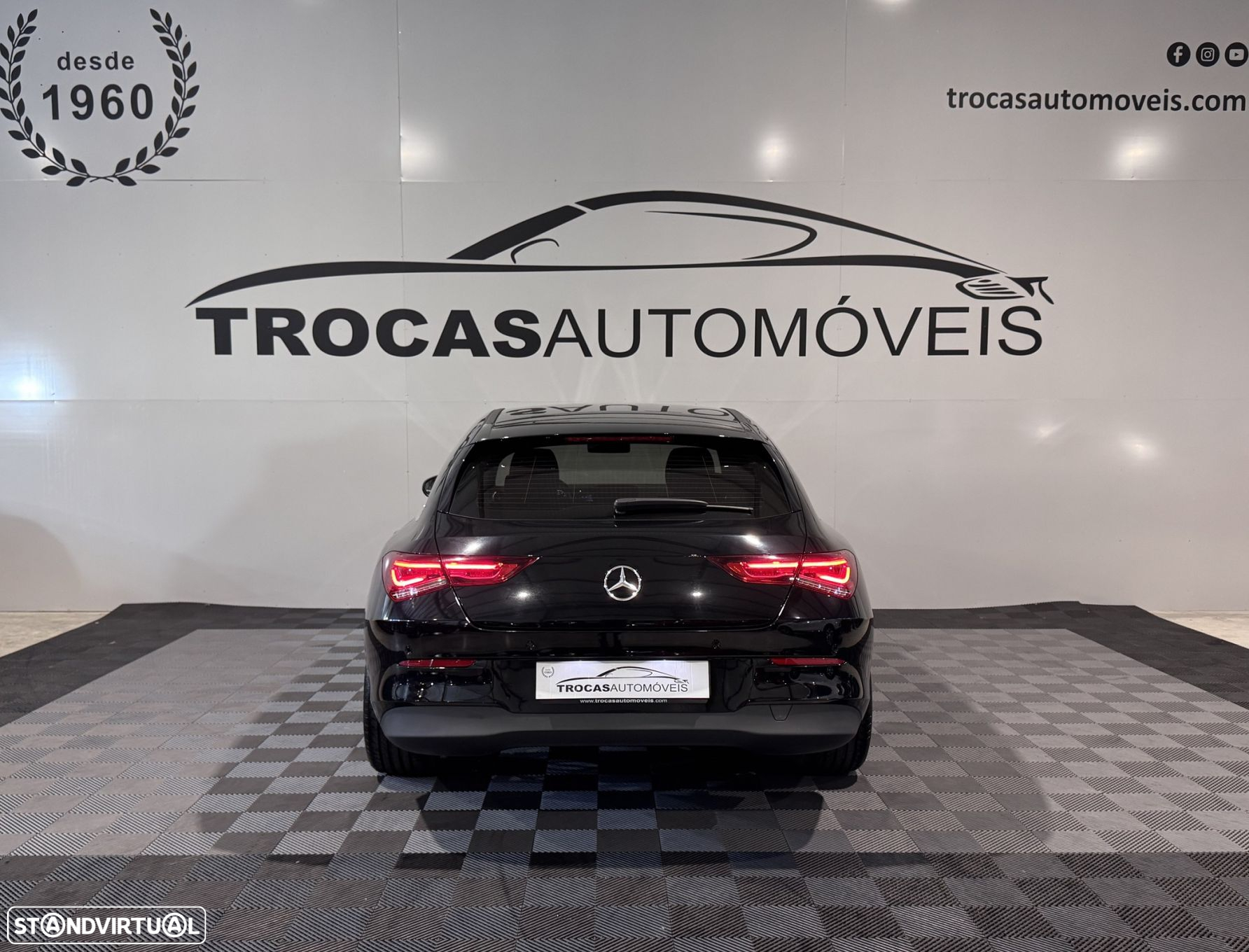 Mercedes-Benz CLA 180 - 4