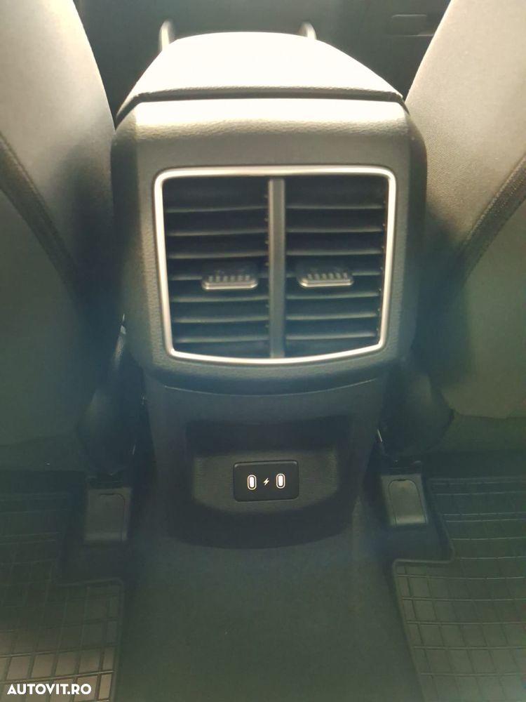 Kia Sportage PE 1.6 T-GDI HEV 6AT 4x2 Urban - 17