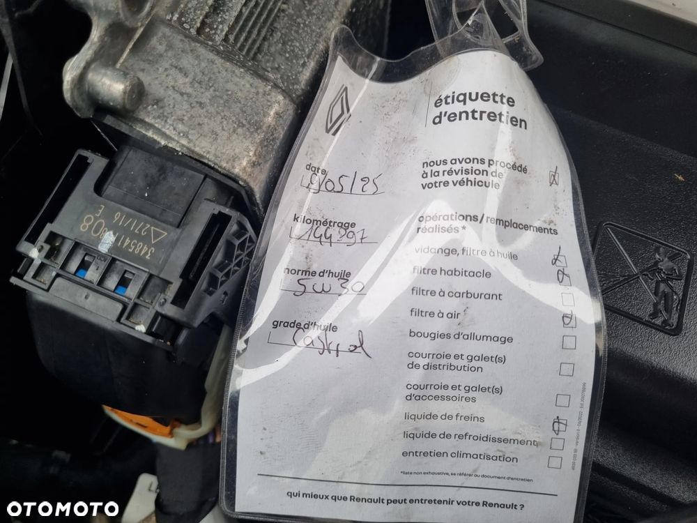 Peugeot 2008 1.2 Pure Tech Style S&S - 18