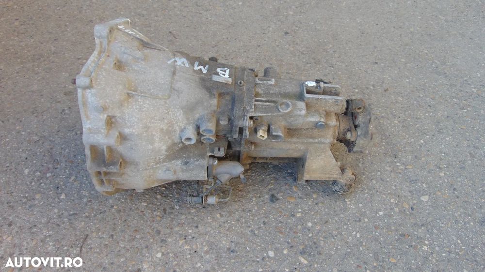 Cutie viteze manuala,5 viteze BMW E87,E81 an 2004-2010 cod 2200074390.  1.6 benzina - 6