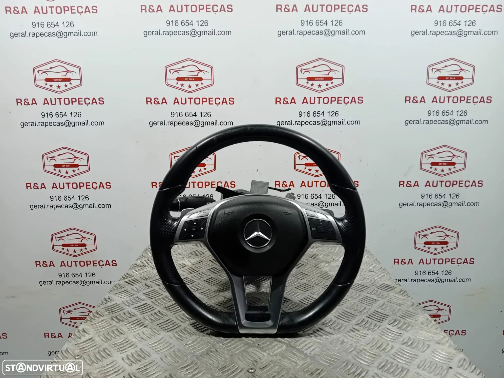 Volante Mercedes Class C W204 AMG Original - 1