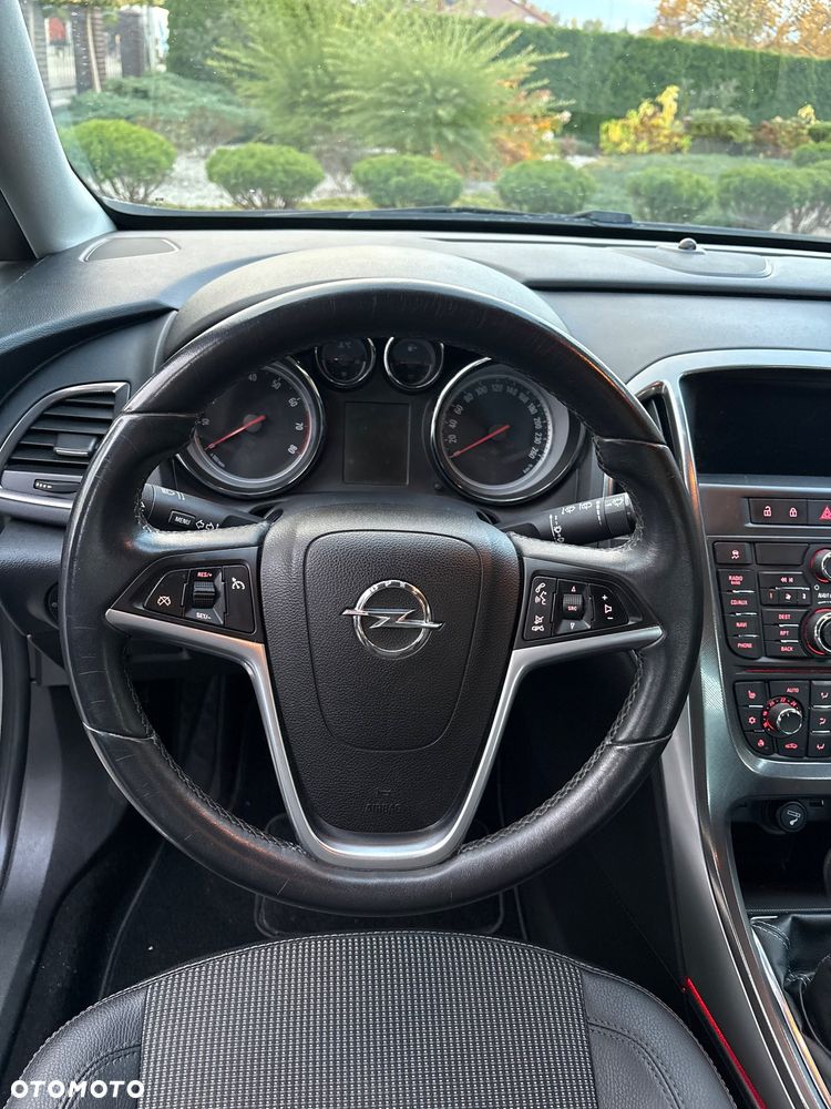 Opel Astra 1.4 T Cosmo - 12