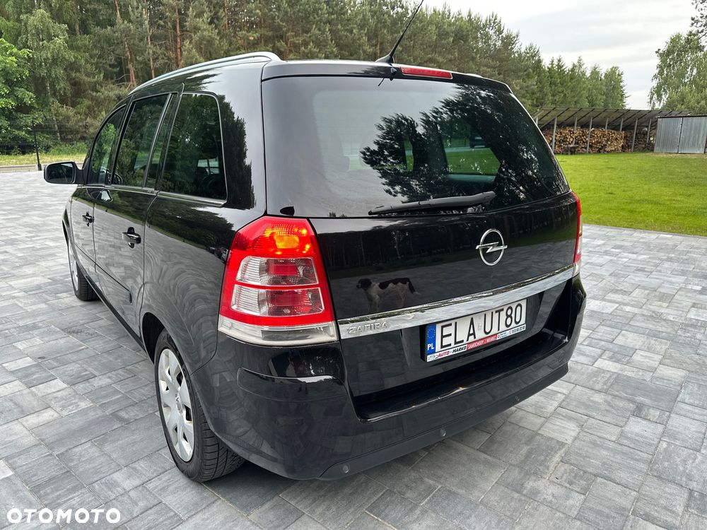 Opel Zafira 1.8 Cosmo EU5 - 10