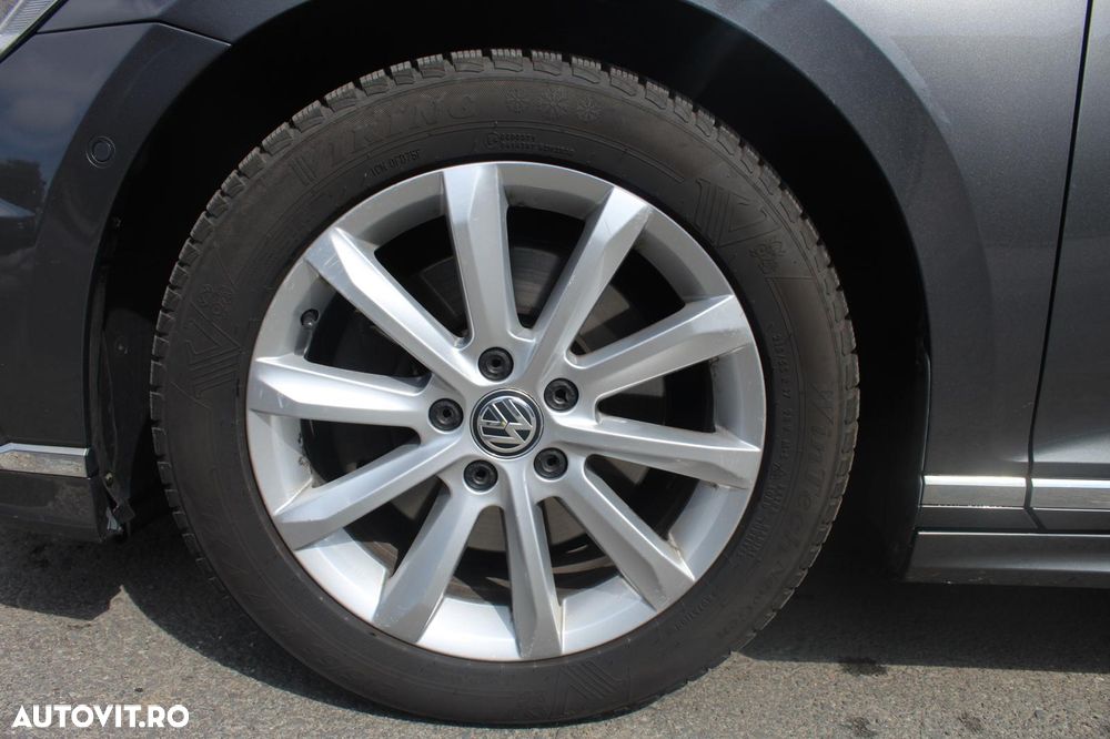 Volkswagen Passat 2.0 TDI DSG Comfortline - 2