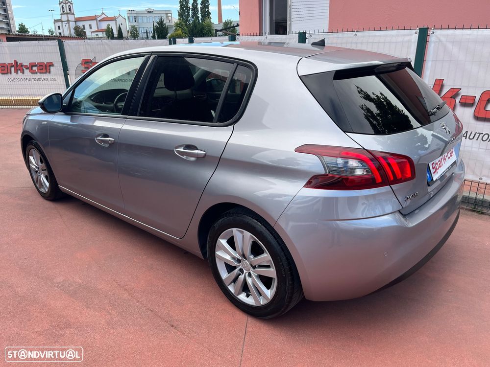 Peugeot 308 1.2 PureTech Style - 4
