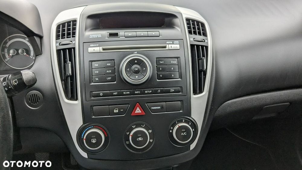 Kia Ceed 1.4 M - 32