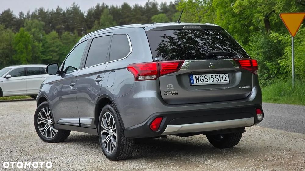 Mitsubishi Outlander 2.0 2WD CVT Edition - 4