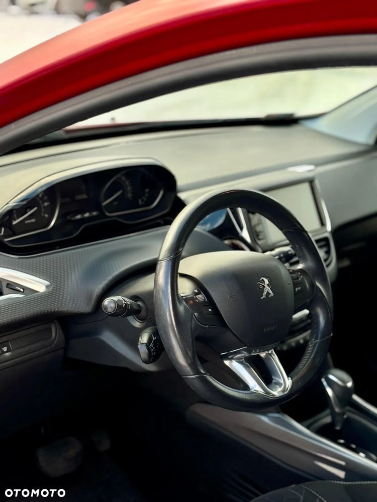 Peugeot 2008 1.2 Pure Tech Active S&S EAT6 - 7