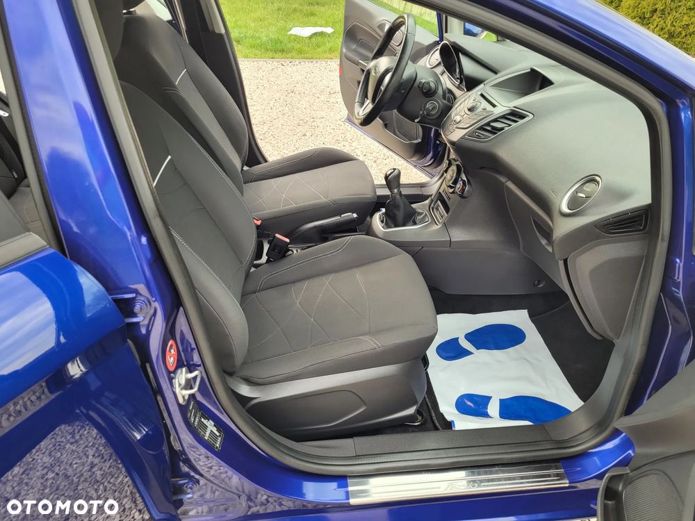 Ford Fiesta 1.25 Celebration - 30