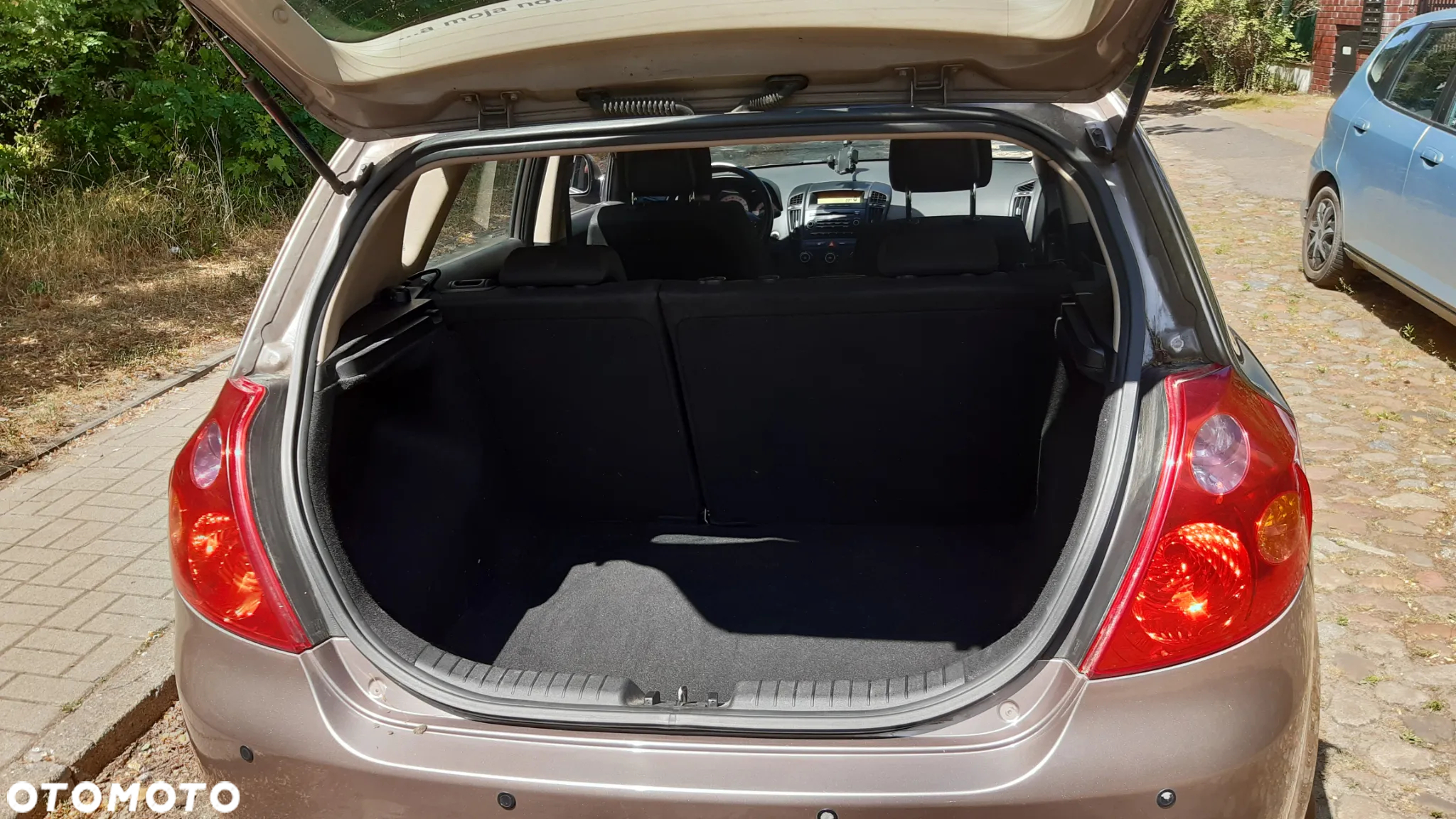 Kia Ceed - 13