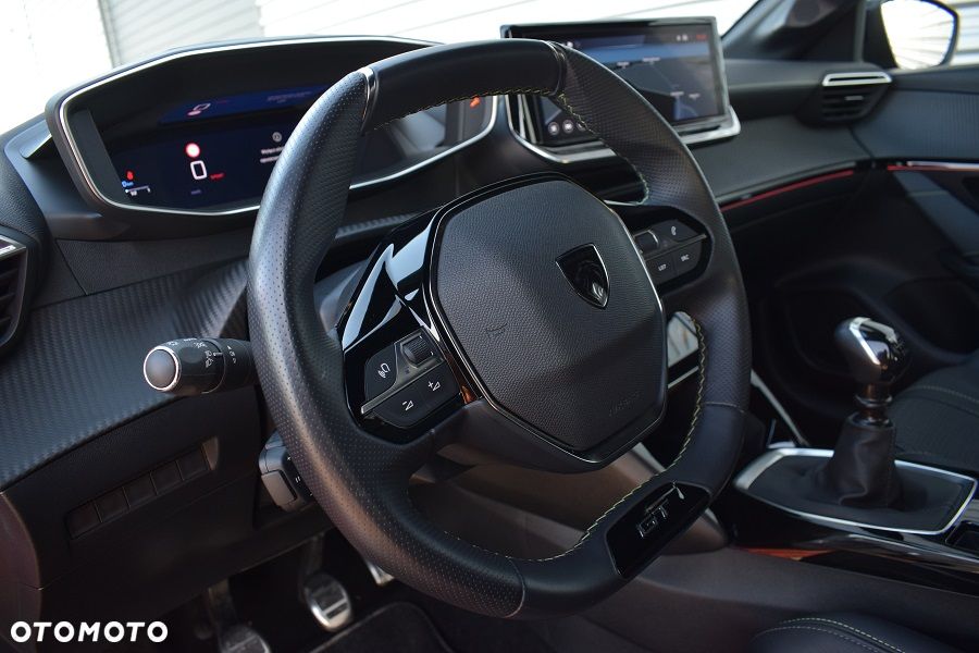Peugeot 208 PureTech 100 GT Pack - 8