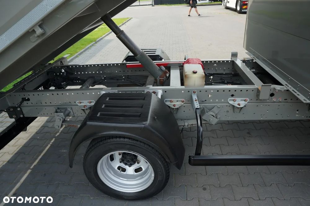 Iveco DAILY 35-130 / WYWROTKA TYLNOZSYPOWA / BLIŹNIAK / MANUAL  / SPROWADZONY - 8
