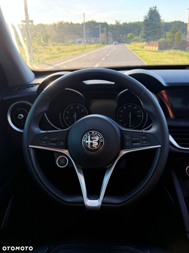 Alfa Romeo Stelvio 2.0 Turbo Veloce Q4 - 10